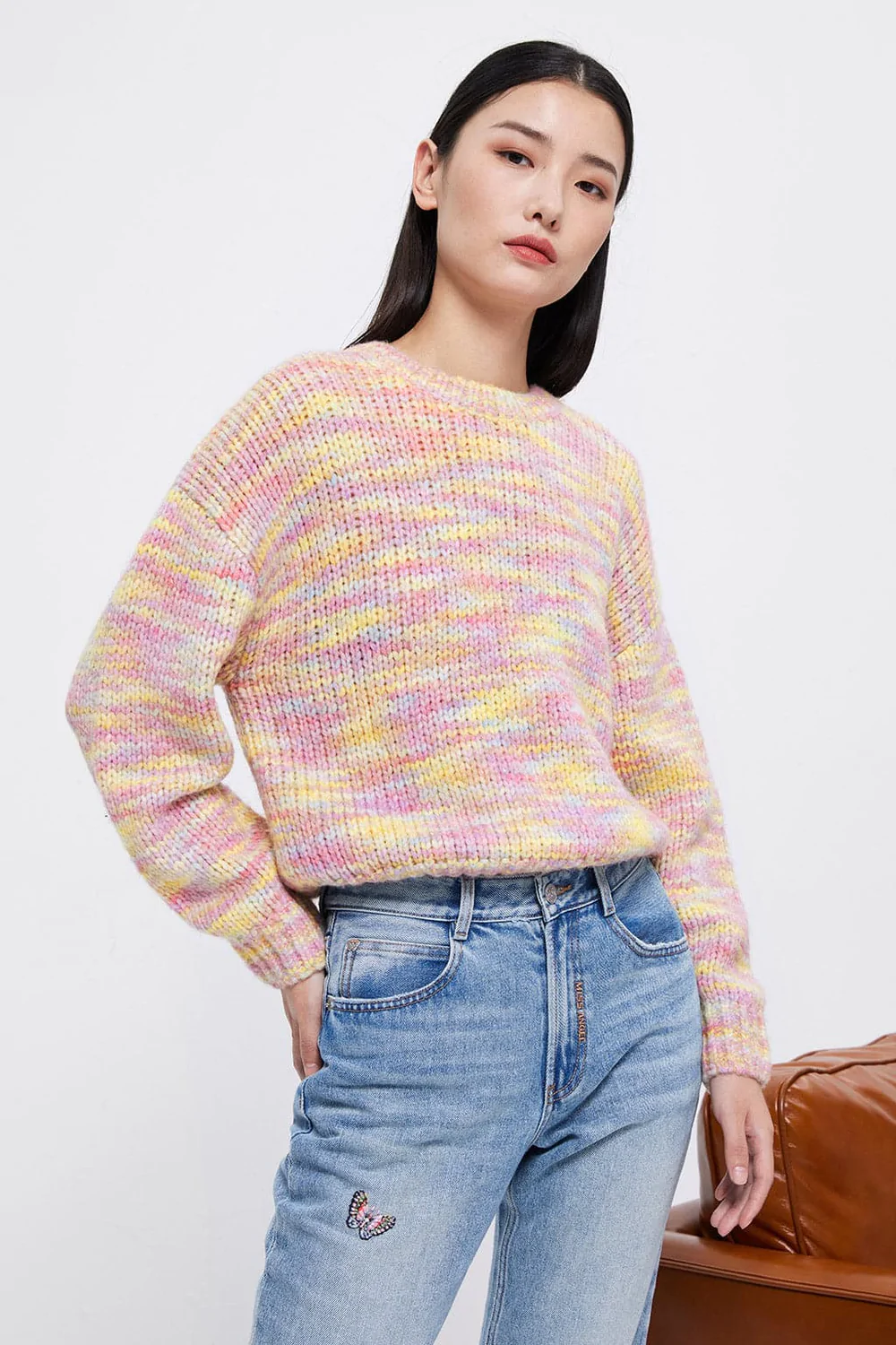 Maglione multicolor per colorare il tuo inverno
