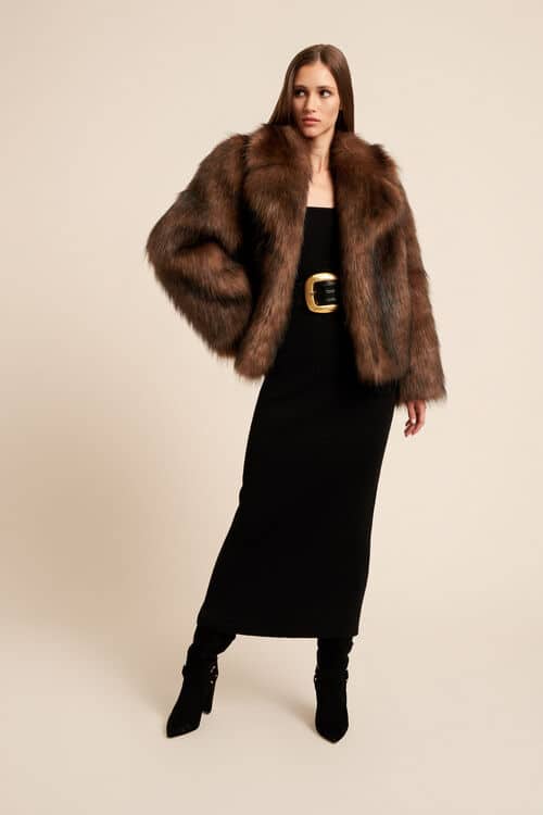 Giacca in eco pelliccia per essere sempre trendy