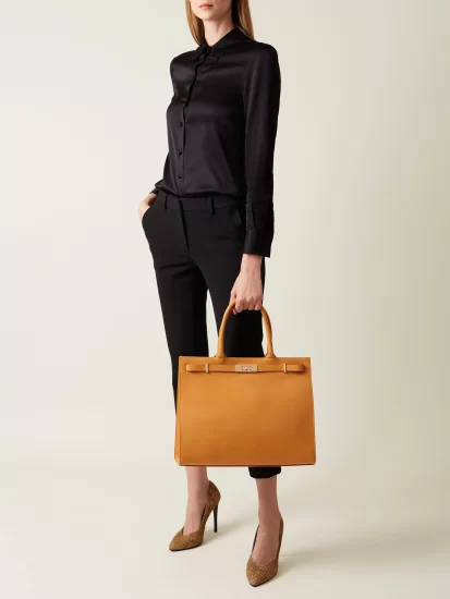 shopping bag in stile autunnale e invernale con manico corto ma ampia