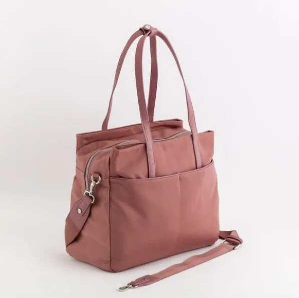 Borsa da lavoro Carpisa in nylon nero con tracolla removibile
