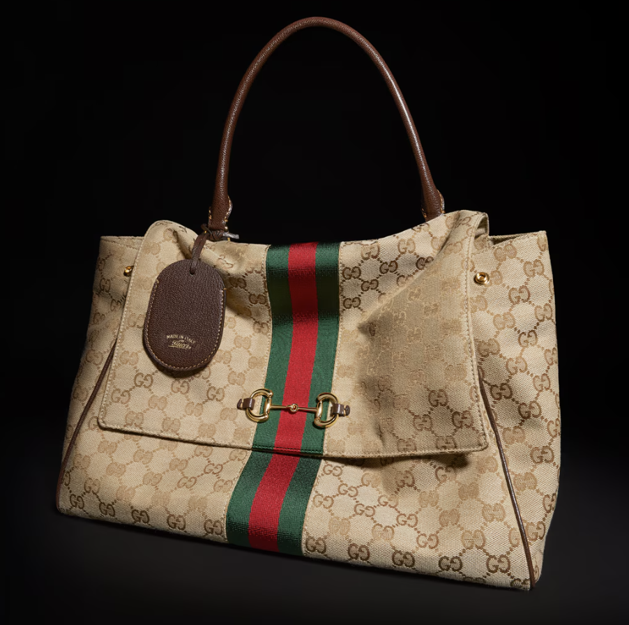 Cartellino in pelle Made in Italy su una borsa Gucci originale in tela GG