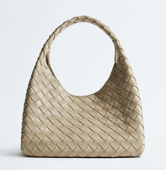 Bottega Veneta hobo bag in beige leather with a wide intrecciato weave